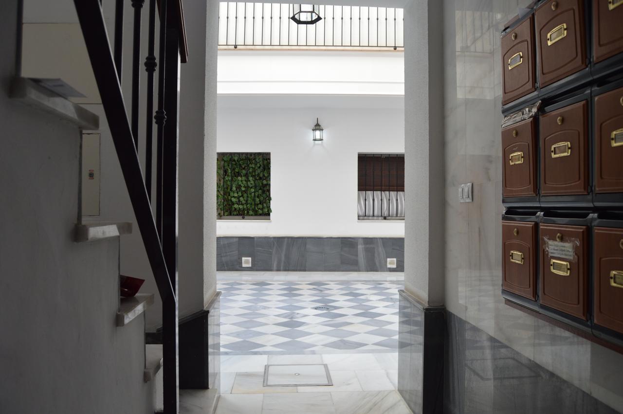 Apartamentos La Caleta De Cadix Extérieur photo