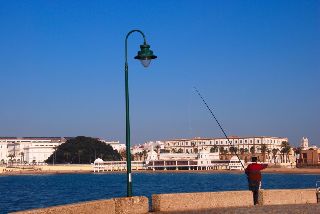 Apartamentos La Caleta De Cadix Extérieur photo