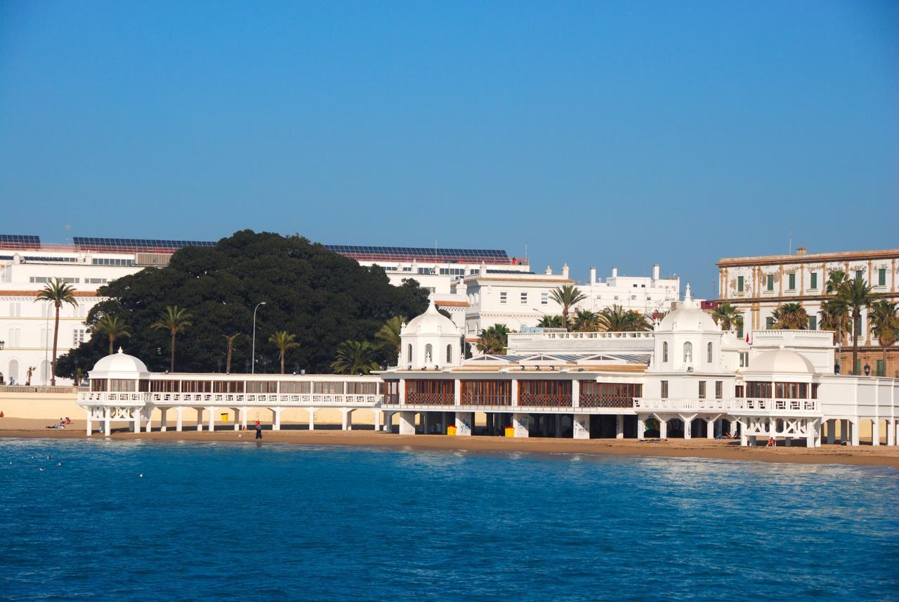 Apartamentos La Caleta De Cadix Extérieur photo